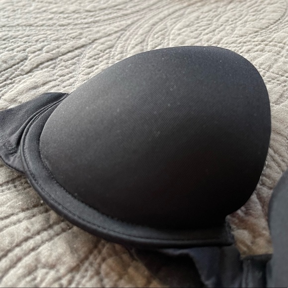 Victoria’s Secret PINK Wear Everywhere Push Up bras - Picture 3 of 9